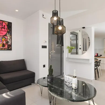 Castelo View Luxury Apartment