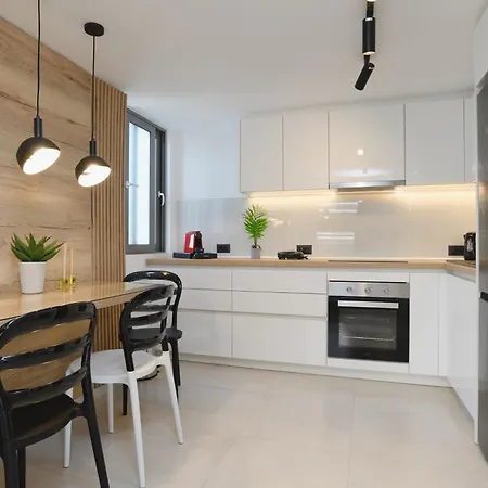 Castelo View Luxury Apartamento *